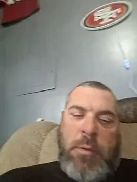 Snapshot of thickdaddy2982 chatting on February 2025 02:02:01 PM thickdaddy2982 online show from February 2025 02:02:01 PM