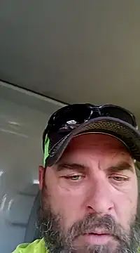 Snapshot of thickdaddy2982 chatting on March 2025 06:44:02 PM thickdaddy2982 online show from March 2025 06:44:02 PM