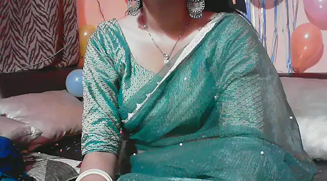 Snapshot of kajal__bhabhi_ chatting on March 2025 09:03:02 PM kajal bhabhi online show from March 2025 09:03:02 PM