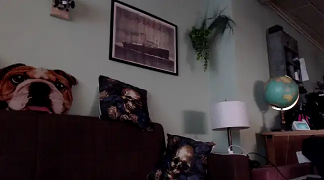 Snapshot of Astrid-Gilbert chatting on March 2025 09:42:01 AM Astrid-Gilbert online show from March 2025 09:42:01 AM