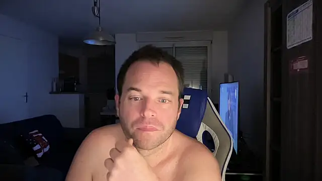 Funnyjul31 online show from March 2025 07:06:02 PM