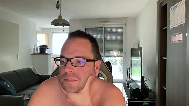 Funnyjul31 online show from March 2025 04:56:02 PM