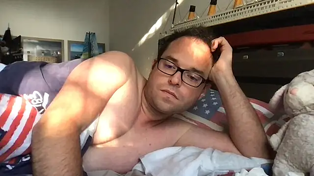 Funnyjul31 online show from May 2026 05:20:02 PM