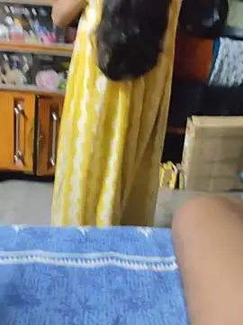 birds0641 online show from October 2025 05:59:02 PM