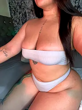 Snapshot of alexa_cf chatting on November 2025 06:56:01 AM alexa cf online show from November 2025 06:56:01 AM