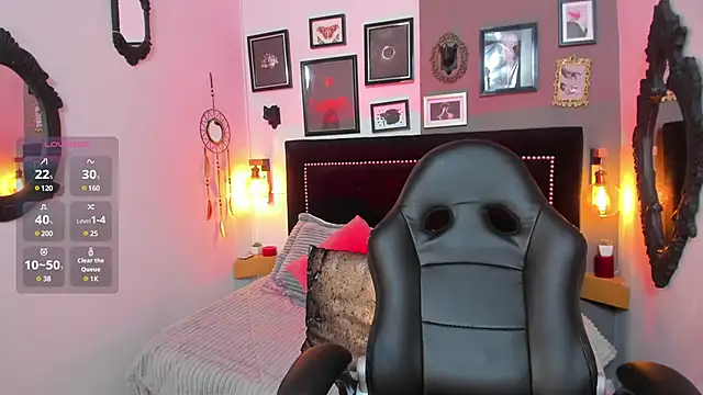 nina  dixon online show from February 2025 11:48:01 PM