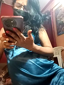 runi31 online show from November 2025 06:07:01 PM