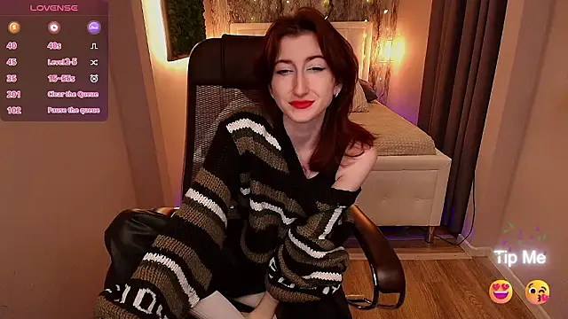 Snapshot of Violet_Moreau chatting on March 2026 08:59:01 PM Violet Moreau online show from March 2026 08:59:01 PM
