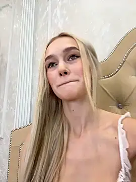 Snapshot of KristinaDane chatting on February 2025 03:02:02 AM KristinaDane online show from February 2025 03:02:02 AM