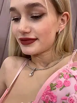 Snapshot of KristinaDane chatting on March 2025 09:51:02 AM KristinaDane online show from March 2025 09:51:02 AM