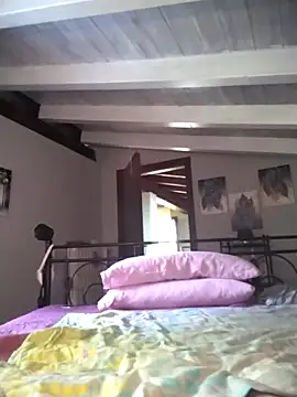 divinaerotica online show from April 2026 04:21:01 PM