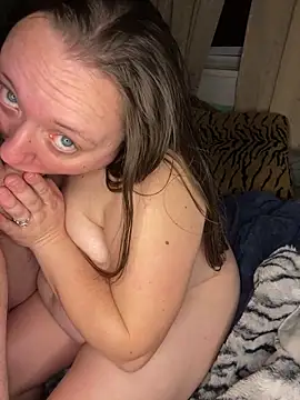 JuicyLuciee online show from February 2025 06:45:01 AM