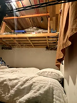 kcmo1010 online show from November 2025 10:42:02 PM