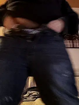 Snapshot of Pourleplasirs chatting on February 2025 02:29:02 AM Pourleplasirs online show from February 2025 02:29:02 AM