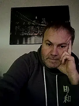 Snapshot of Pourleplasirs chatting on December 2025 10:39:01 PM Pourleplasirs online show from December 2025 10:39:01 PM