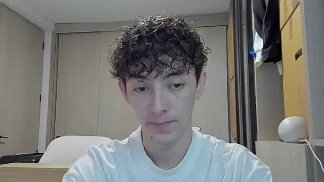 miketwink online show from September 2025 12:11:01 AM