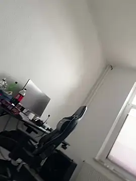 Snapshot of Mo_2003 chatting on February 2025 10:15:02 AM Mo 2003 online show from February 2025 10:15:02 AM