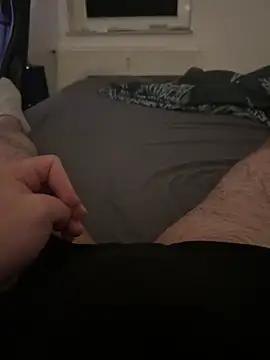 Snapshot of Mo_2003 chatting on February 2025 06:04:02 PM Mo 2003 online show from February 2025 06:04:02 PM