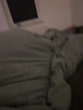 Snapshot of Mo_2003 chatting on February 2025 10:20:02 PM Mo 2003 online show from February 2025 10:20:02 PM