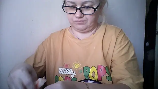 Snapshot of Mayya4321 chatting on October 2025 08:22:02 AM Mayya4321 online show from October 2025 08:22:02 AM