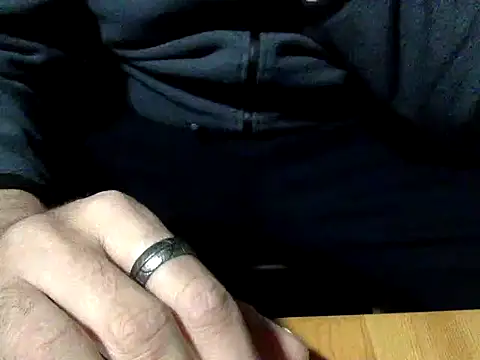 lebaneeseguy online show from April 2026 04:33:02 PM