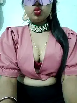 Snapshot of saaniya chatting on February 2025 05:57:02 PM saaniya online show from February 2025 05:57:02 PM