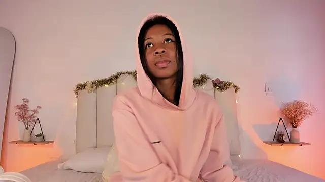 Zaira Rose  online show from December 2025 02:46:02 PM