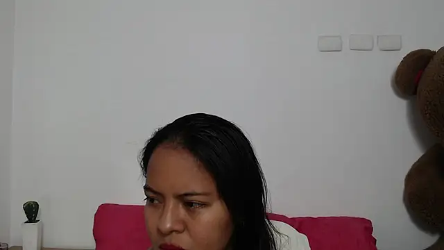 Snapshot of catalina_vergara chatting on February 2025 12:34:01 PM catalina vergara online show from February 2025 12:34:01 PM