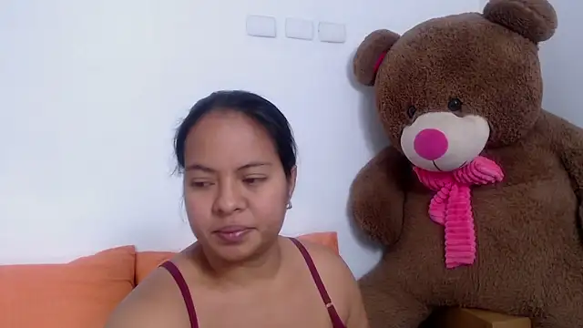 Snapshot of catalina_vergara chatting on March 2025 12:27:02 PM catalina vergara online show from March 2025 12:27:02 PM