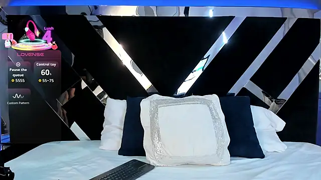 AliDiaz  online show from June 2026 06:17:01 PM