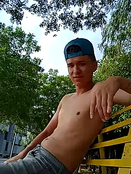 arevalo1124 online show from February 2025 08:45:02 PM