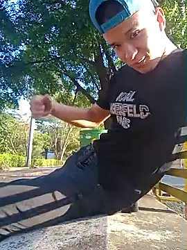 arevalo1124 online show from September 2025 09:47:02 PM