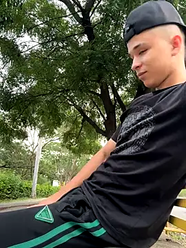 arevalo1124 online show from November 2025 09:37:02 PM