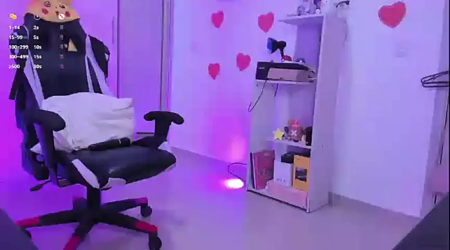 Snapshot of rea_winry chatting on February 2025 07:49:01 AM rea winry online show from February 2025 07:49:01 AM