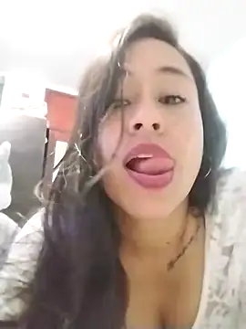 kamila lovee online show from February 2025 02:03:02 AM