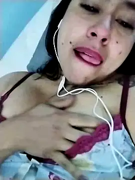 kamila lovee online show from February 2025 04:11:01 AM