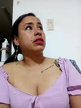 kamila lovee online show from March 2025 09:59:01 PM