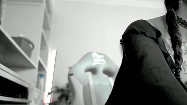 Snapshot of tattoo_ninja_kittyy chatting on September 2025 02:42:01 PM tattoo ninja kittyy online show from September 2025 02:42:01 PM