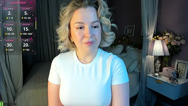 Snapshot of Nikki_Kai chatting on October 2025 01:08:02 AM Nikki Kai online show from October 2025 01:08:02 AM