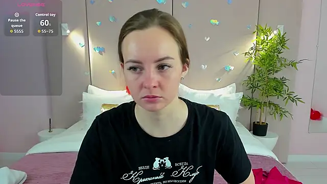 Snapshot of JaniceCollins chatting on February 2026 01:53:01 AM JaniceCollins online show from February 2026 01:53:01 AM