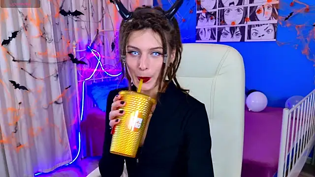 Snapshot of AnTikaMy chatting on October 2025 07:25:01 PM AnTikaMy online show from October 2025 07:25:01 PM