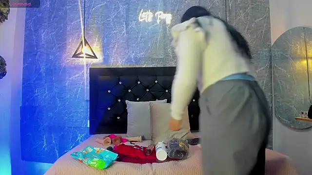 Snapshot of emberhodson chatting on September 2025 10:48:02 AM emberhodson online show from September 2025 10:48:02 AM