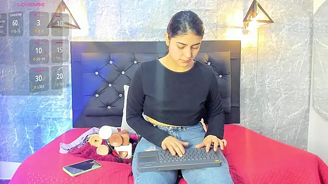 Snapshot of emberhodson chatting on September 2025 10:58:02 AM emberhodson online show from September 2025 10:58:02 AM