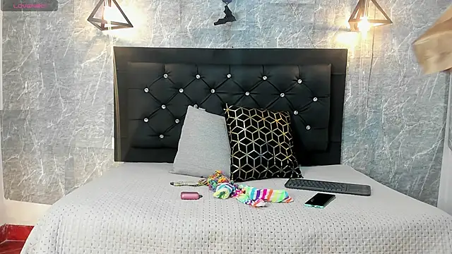 Snapshot of emberhodson chatting on November 2025 12:38:02 PM emberhodson online show from November 2025 12:38:02 PM