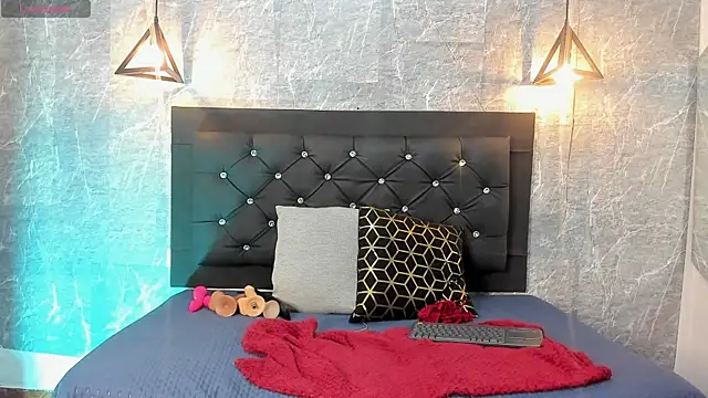 Snapshot of emberhodson chatting on November 2025 11:27:02 AM emberhodson online show from November 2025 11:27:02 AM