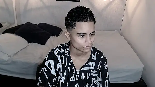 Liiamthompson online show from March 2025 11:51:01 AM