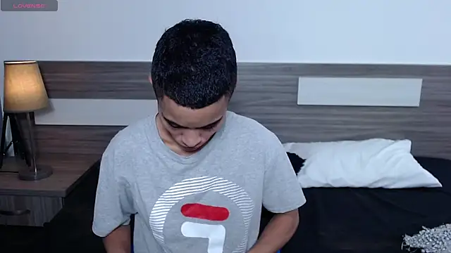 Liiamthompson online show from November 2025 11:21:01 AM