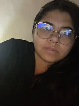 Snapshot of viccky_vick chatting on January 2025 08:32:02 AM viccky vick online show from January 2025 08:32:02 AM