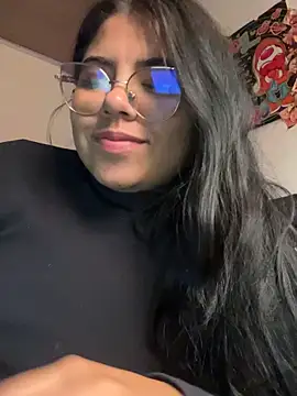 Snapshot of viccky_vick chatting on February 2025 10:14:02 PM viccky vick online show from February 2025 10:14:02 PM