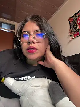 Snapshot of viccky_vick chatting on February 2025 08:47:02 PM viccky vick online show from February 2025 08:47:02 PM